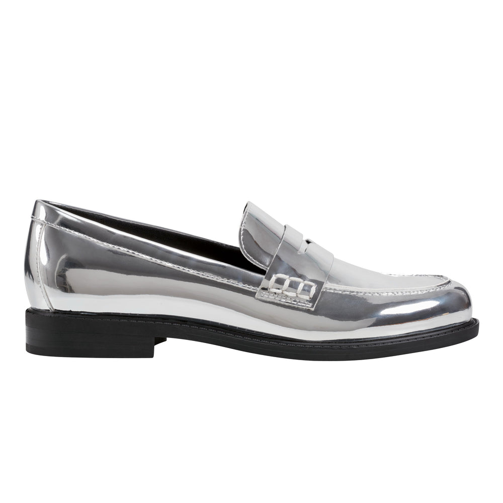 Marc Fisher Ilithia Loafer | Silver Metallic