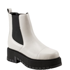 Marc Fisher Bermida Lug Sole Bootie | Chic Cream Leather