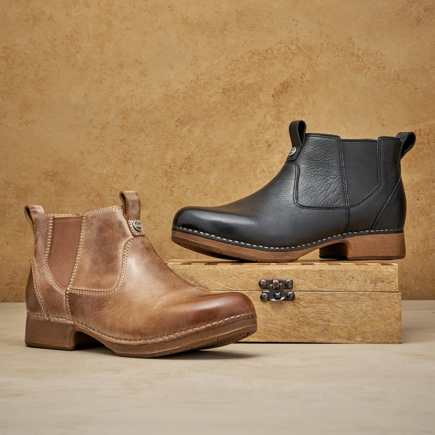 Dansko Michele Black Waxy Milled