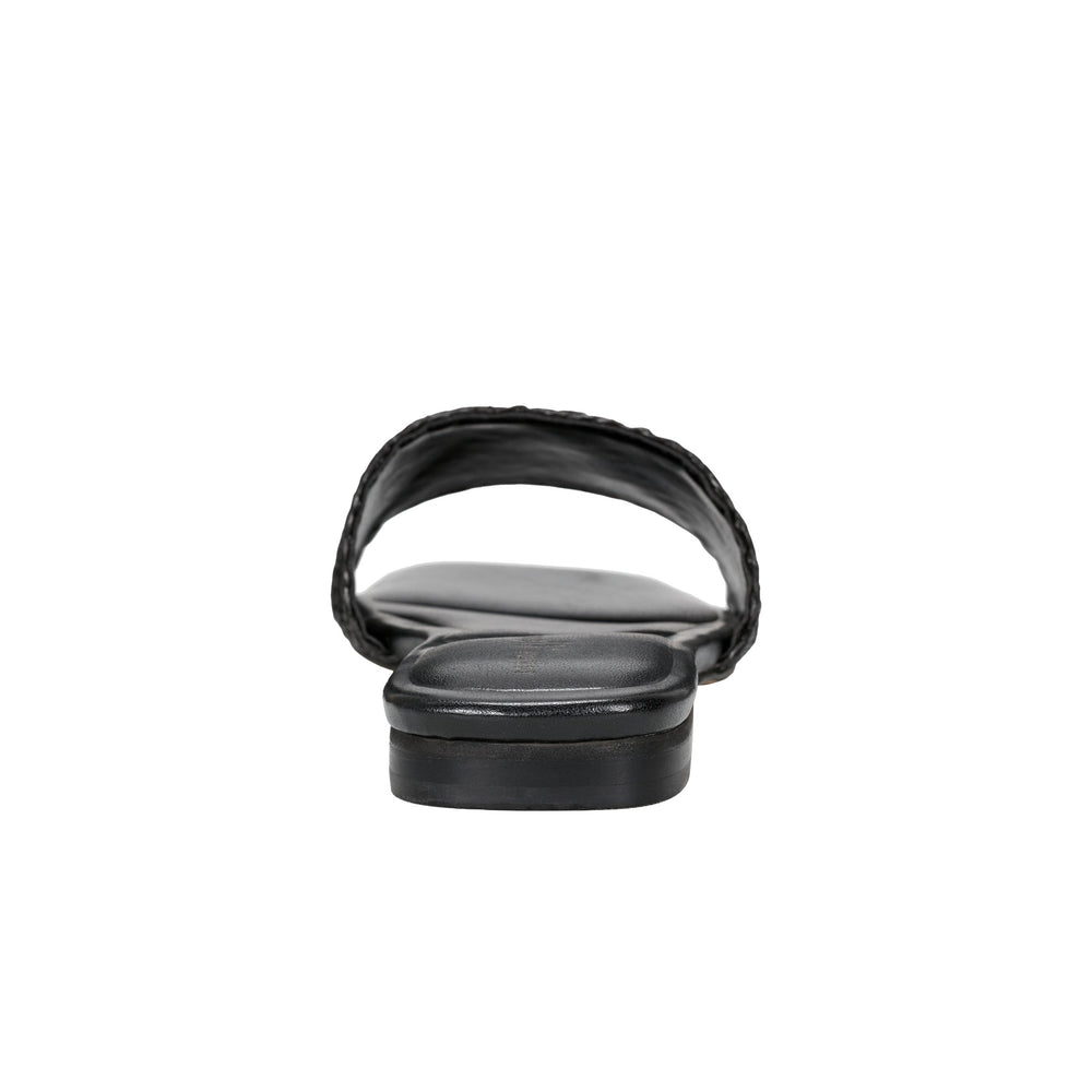 Marc Fisher Murphy Flat Sandal | Black Raffia